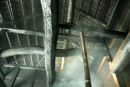 As this house has no second floor, you can see dynamic attic structure.